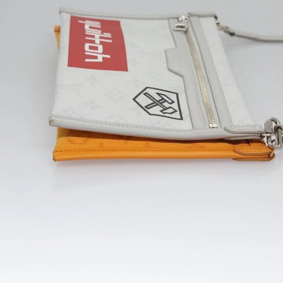 LOUIS VUITTON Monogram White Flat Mensenger Shoulder Bag - Picture 4 of 16